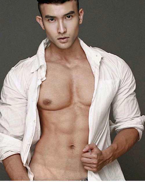 初代网红 肌肉男神 陈潭山 inschantansan