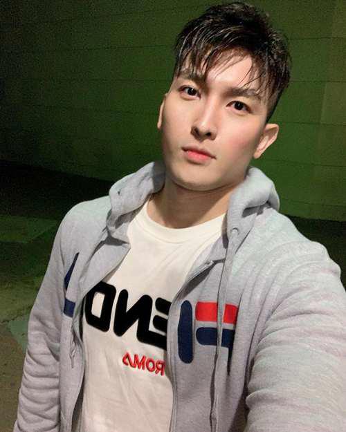 初代网红 肌肉男神 陈潭山 inschantansan