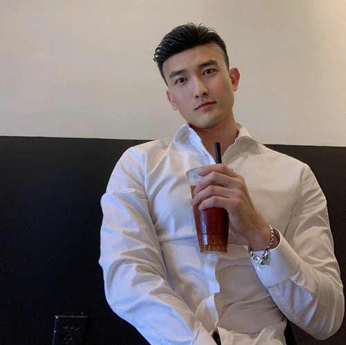 初代网红 肌肉男神 陈潭山 inschantansan