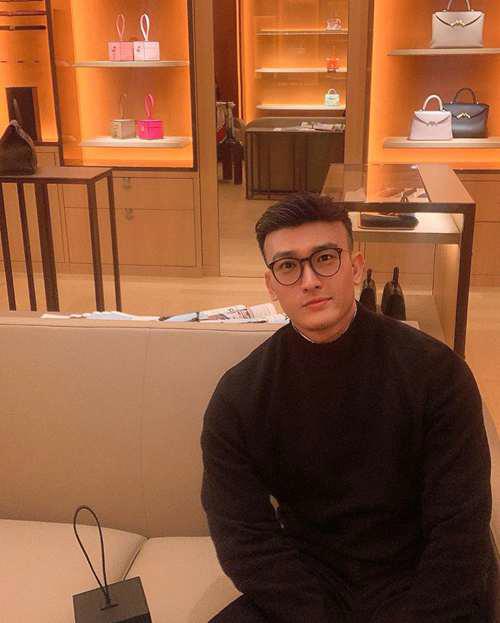 初代网红 肌肉男神 陈潭山 inschantansan