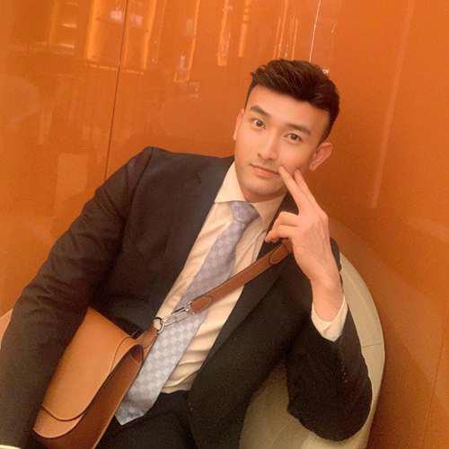 初代网红 肌肉男神 陈潭山 inschantansan