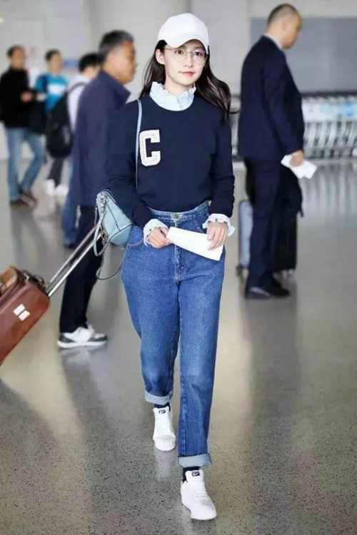 卫衣怎么搭配好看