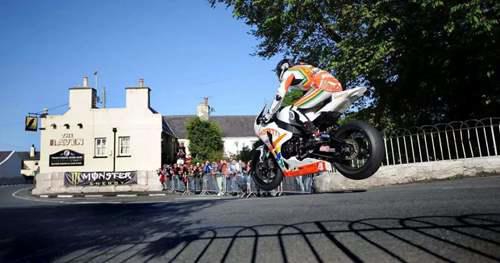 曼岛TT丨现实版的死亡飞车 勇敢者的亡命游戏