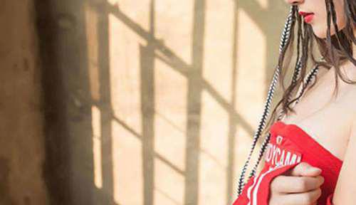 我和空姐飞机上的艳遇