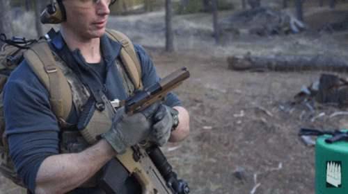 美军宣布选择西格绍尔P320作为美军的下一代手枪 代号为M17轻武专栏