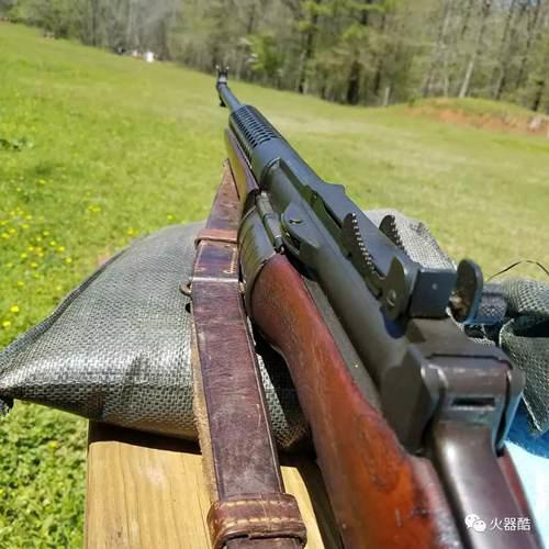 美国二战半自动步枪M1941式约翰逊