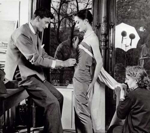 时尚巨擘纪梵希去世了 他的一生到底有多传奇