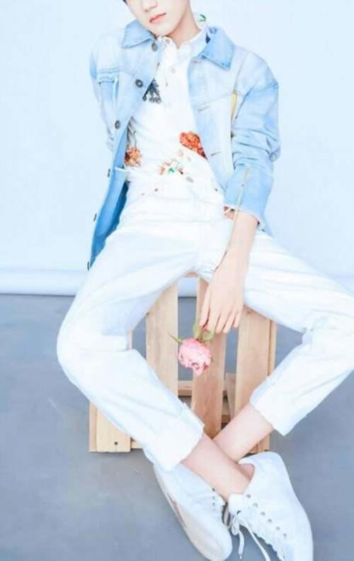 王源跟肖战是邻居吗