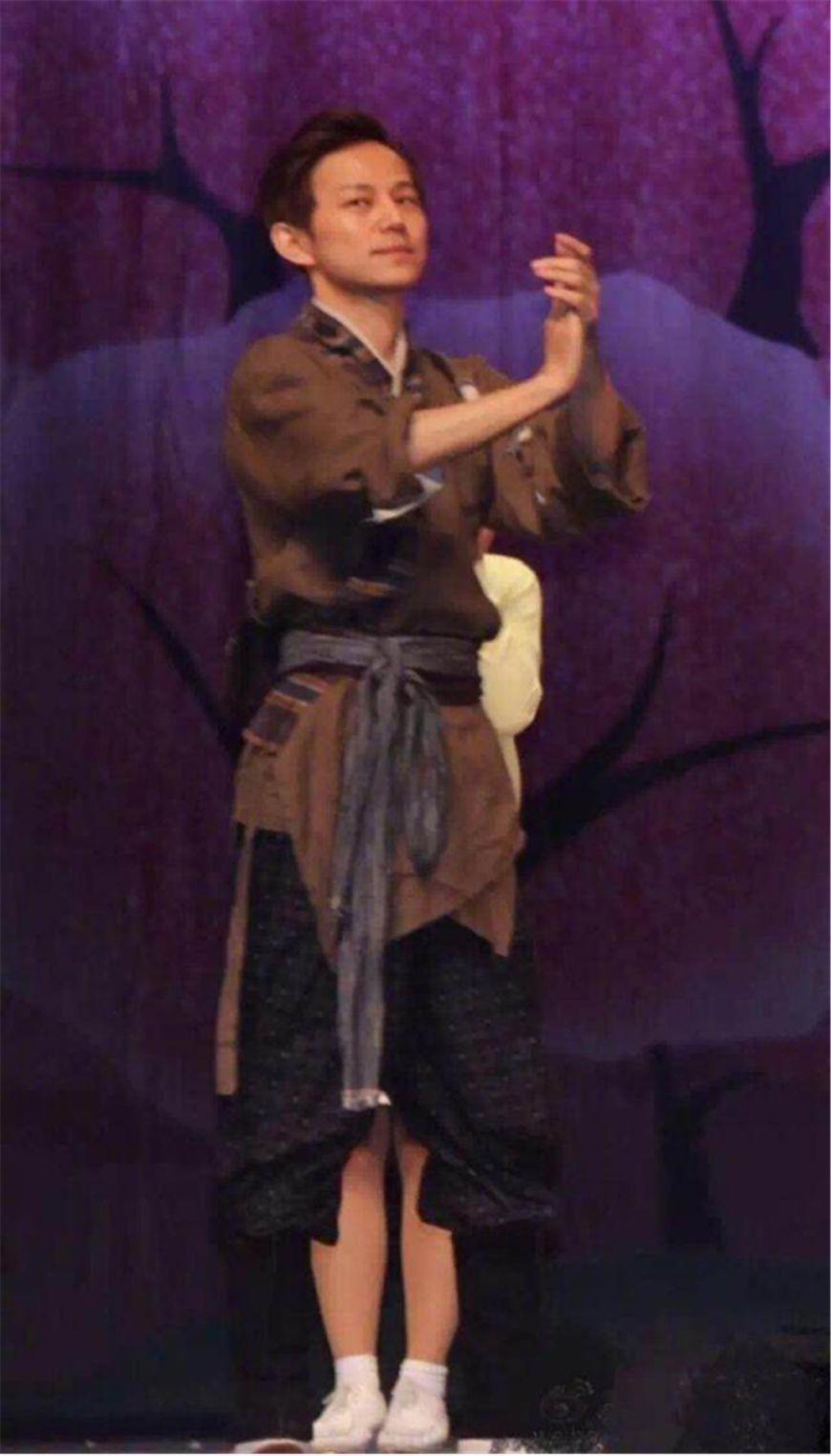 明星最尴尬7张合照 每张都想 销毁 最后一张我不厚道的笑了