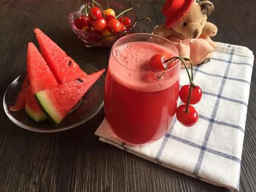 15种鲜榨果汁的做法 自制果汁