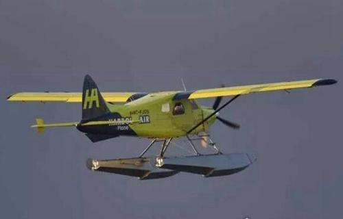 首架电动飞机首飞