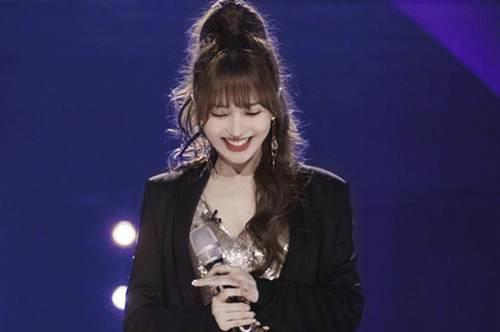 金莎整容了 力证自己只是做了 正骨 网友 隔着屏幕都觉得疼