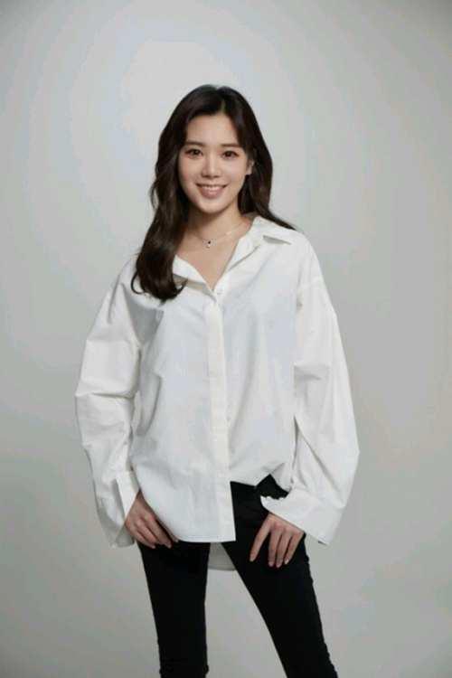 前 RM 成员Lizzy因不堪黑粉的辱骂骚扰 截图公开对方的账号