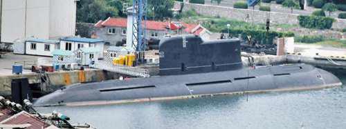 中国型潜艇 世界上最大的常规潜艇 排水量达到吨