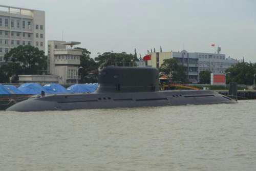 中国型潜艇 世界上最大的常规潜艇 排水量达到吨
