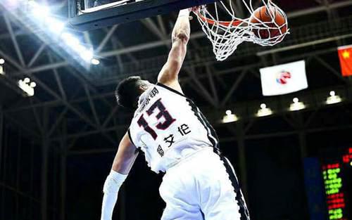 郭艾伦被罚115万