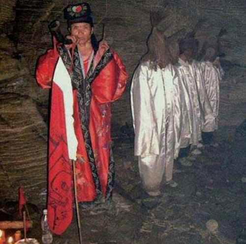 湘西赶尸真相 尸体真的会走路吗