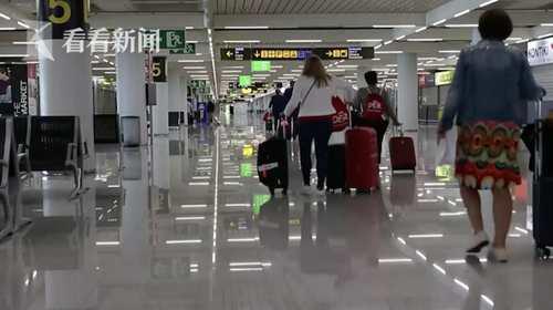 印度单日新增确诊超34万例破纪录
