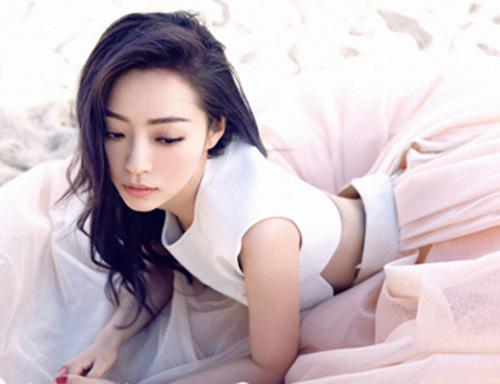 张靓颖乳环门是怎么回事