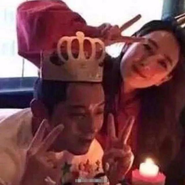 周冬雨与曾志伟关系亲密 马苏张继科同上热搜又是怎么一回事