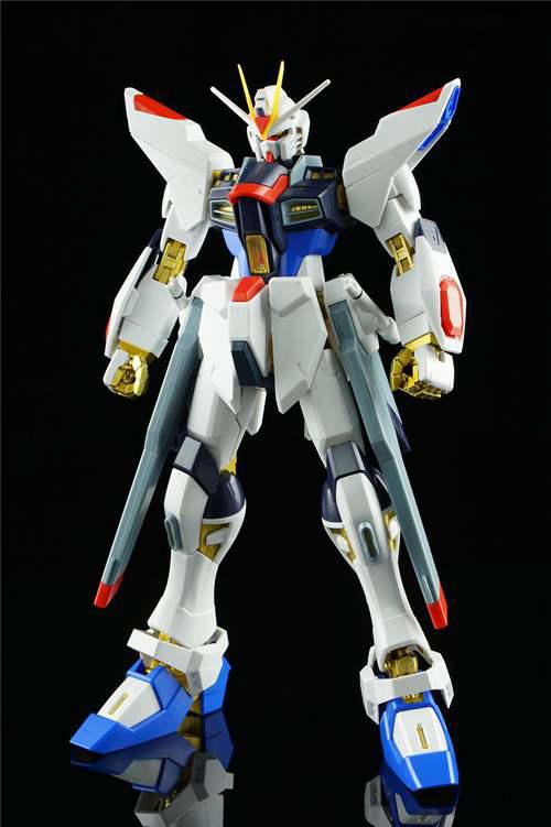 评测 跨越十三年的最帅最强 MG豪华版强袭自由高达FullBurstMode