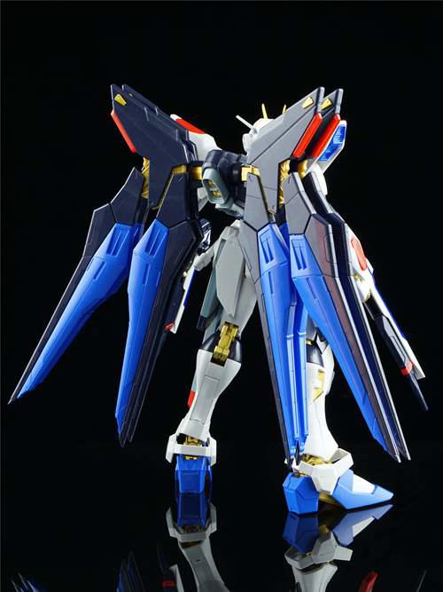 评测 跨越十三年的最帅最强 MG豪华版强袭自由高达FullBurstMode