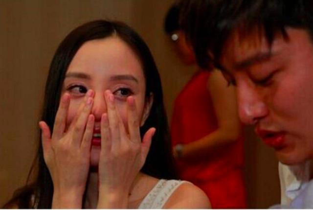 婚姻中 明明是李小璐 犯错 在先 为什么都在吐槽贾乃亮