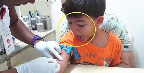 孩子怕打针怎么办