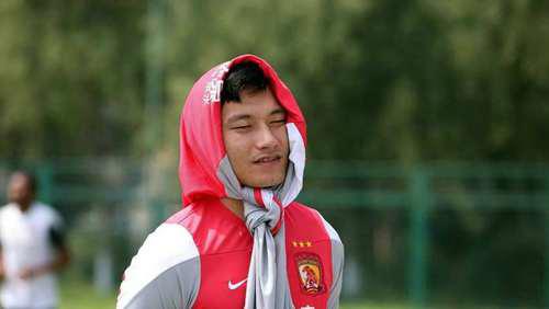 恒大球员郜林豪宅值近亿元 娇妻爱女豪宅事业样样美满羡煞旁人