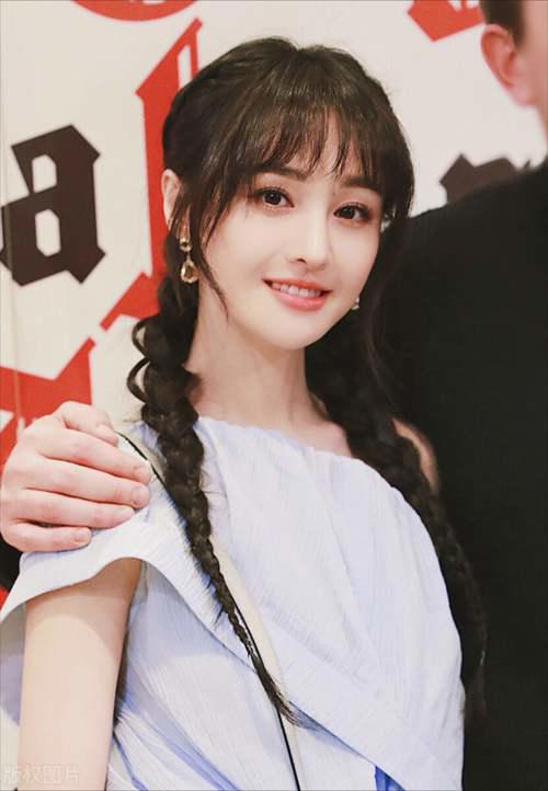 1年录制14档综艺 郑爽晒15亿元700方豪宅 无情炫富了