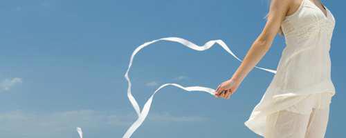 女生裙子穿搭如何选对颜色