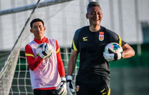 国足23人名单或有重大调整 李铁爱将有望入围 王大雷遗憾无缘