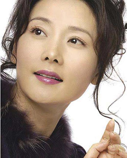 何赛飞骂白百合事件