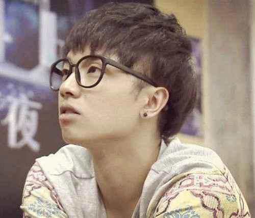 华晨宇为什么叫花花？