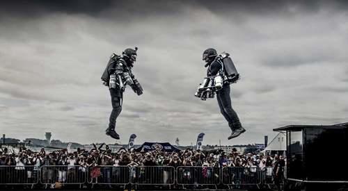 商用喷气背包第一人 一个视重力如无物的航空爱好者 理查德布朗宁和他的飞行战甲