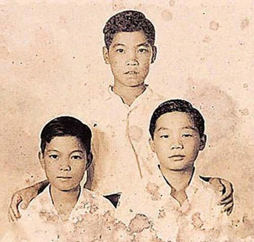 大傻 成奎安 有两房太太 死后才知他的另一面