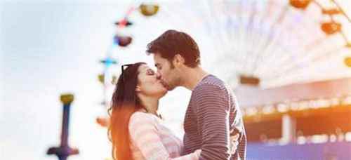 男人最喜欢的六种接吻！