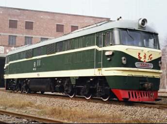 经典内燃机车东方红