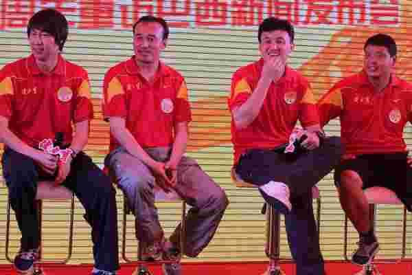 健力宝重建明星足球队 重走20年前巴西留学路