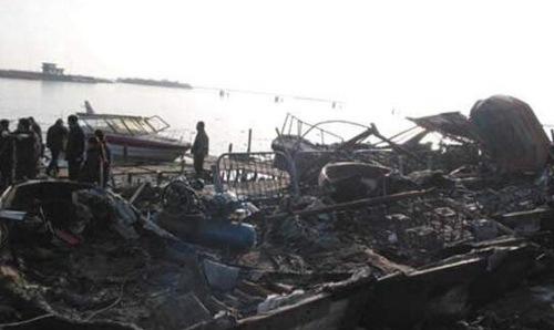 包头空难飞机坠毁爆炸