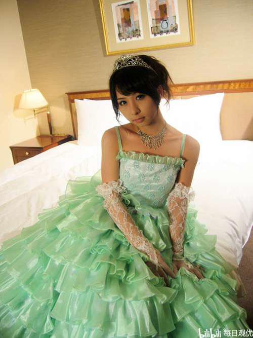 每日观优 大沢佑香 晶エリー 复活了吗