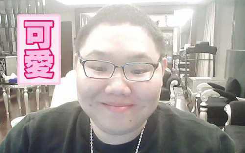 PDD正式入驻斗鱼 你可以在任何地方看到PDD 还有他的直播间