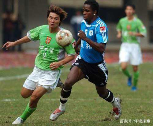 八冠王的大连万达大外援 世界级中场大师是内德维德的老大哥