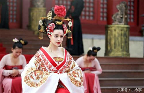 古代女子的发髻,和影视剧中的一样吗 古代美女发髻