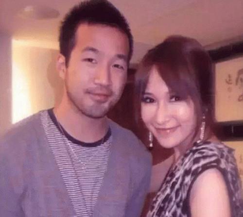 萧亚轩男友是谁 萧亚轩还没结婚呢？