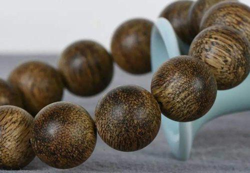 沉香手串保养5个方法 大神的经验分享