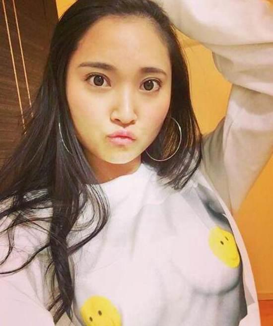 蒋劲夫首晒女友正面照超甜蜜