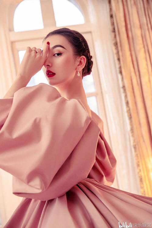 郭富城老婆也是外围女 比小三还可恶 过度娱乐化导致道德危机