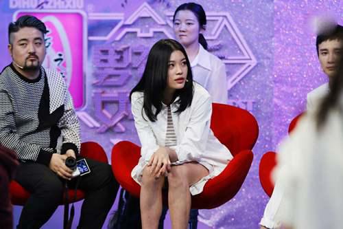 汪峰女儿小苹果近照惊艳众人 首见章子怡便叫妈 亲妈葛荟婕心痛