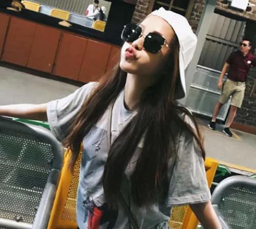 变形记 巨婴 刘思琦 16岁吃饭靠喂 出行宾利护驾 现状怎样